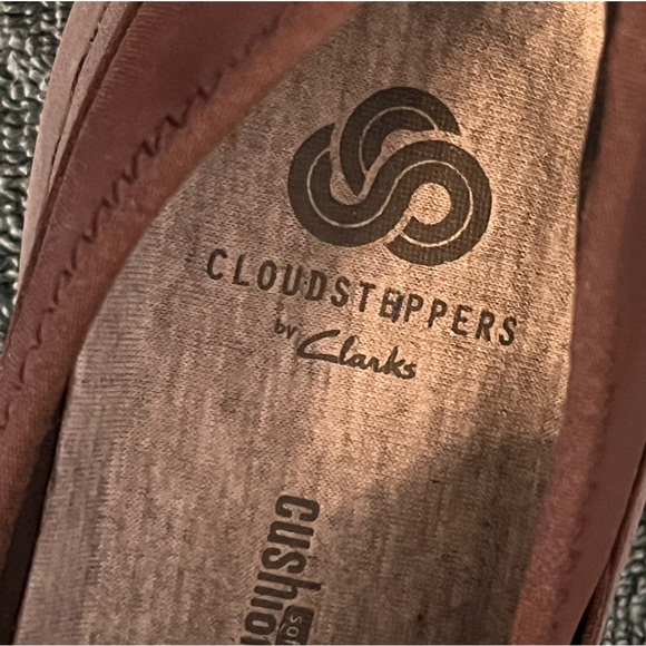 Women’s Cloudsteppers by Clark Step Move Jump - Size 8 - Picture 5 of 7